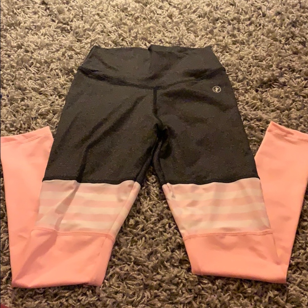 Full length scrunch butt leggings